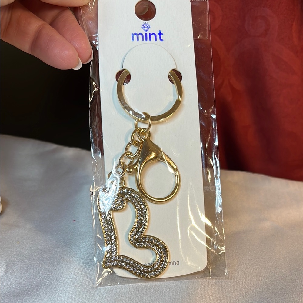 Gold & Rhinestone Heart Key Chain - Picture 1 of 3